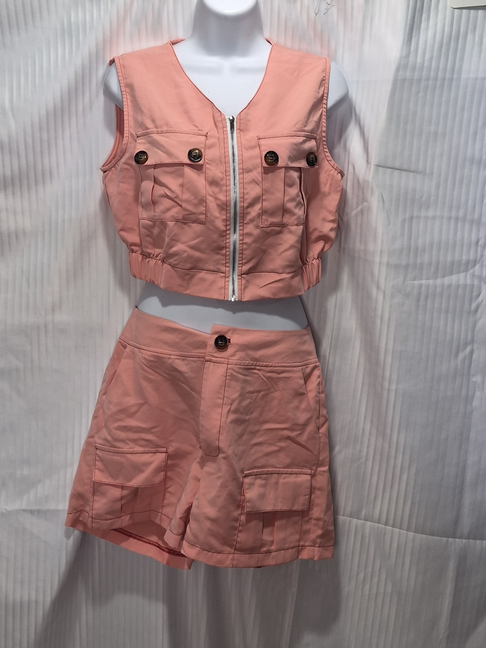 Sleeveless Zip Crop Top and Cargo Shorts Set - Pink Size Small